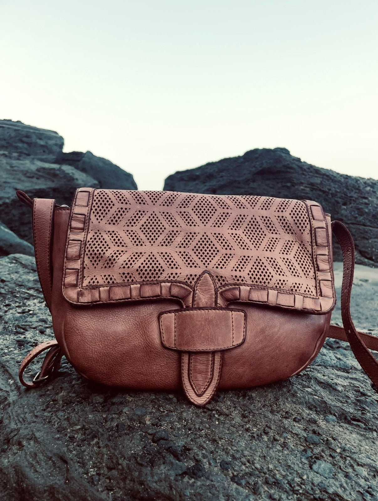 CROSS BODY ROCCO COGNAC BAG
