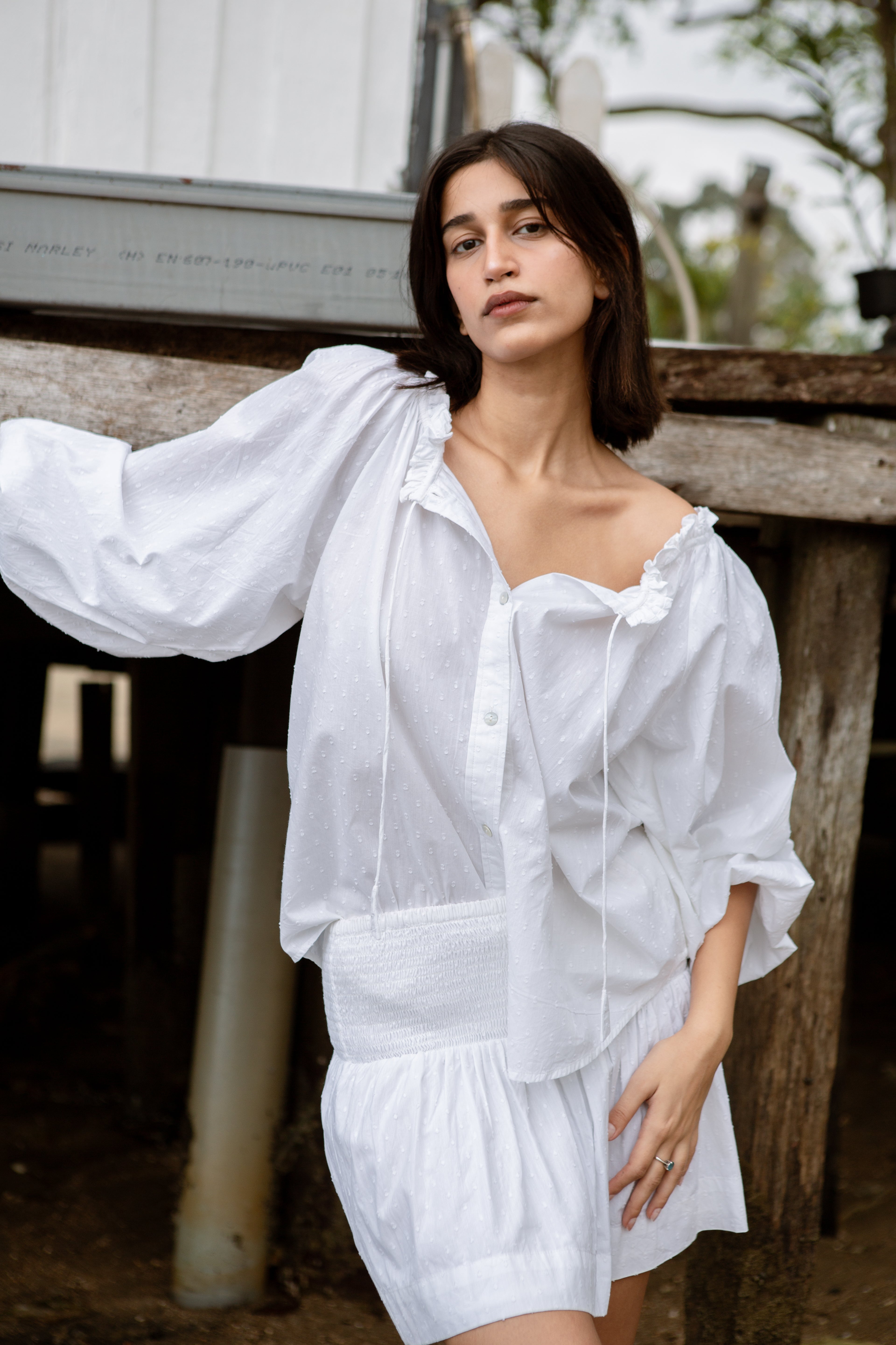 DRAWCORD RUFFLE BLOUSE