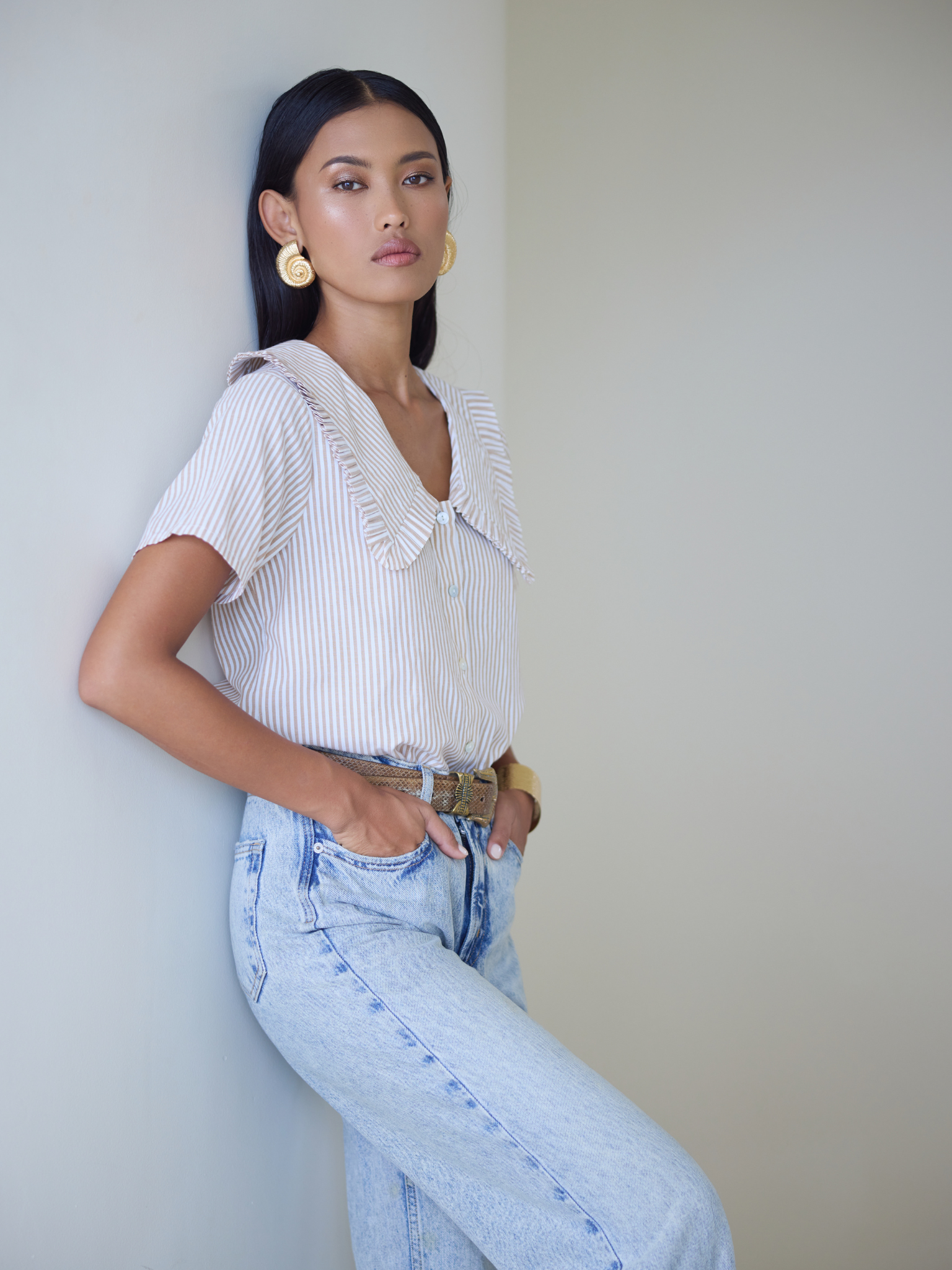 KIKI SEERSUCKER STRIPE SET IN NUTMEG – WOMEN’S STRIPED CO-ORD SHORTS AND TOP